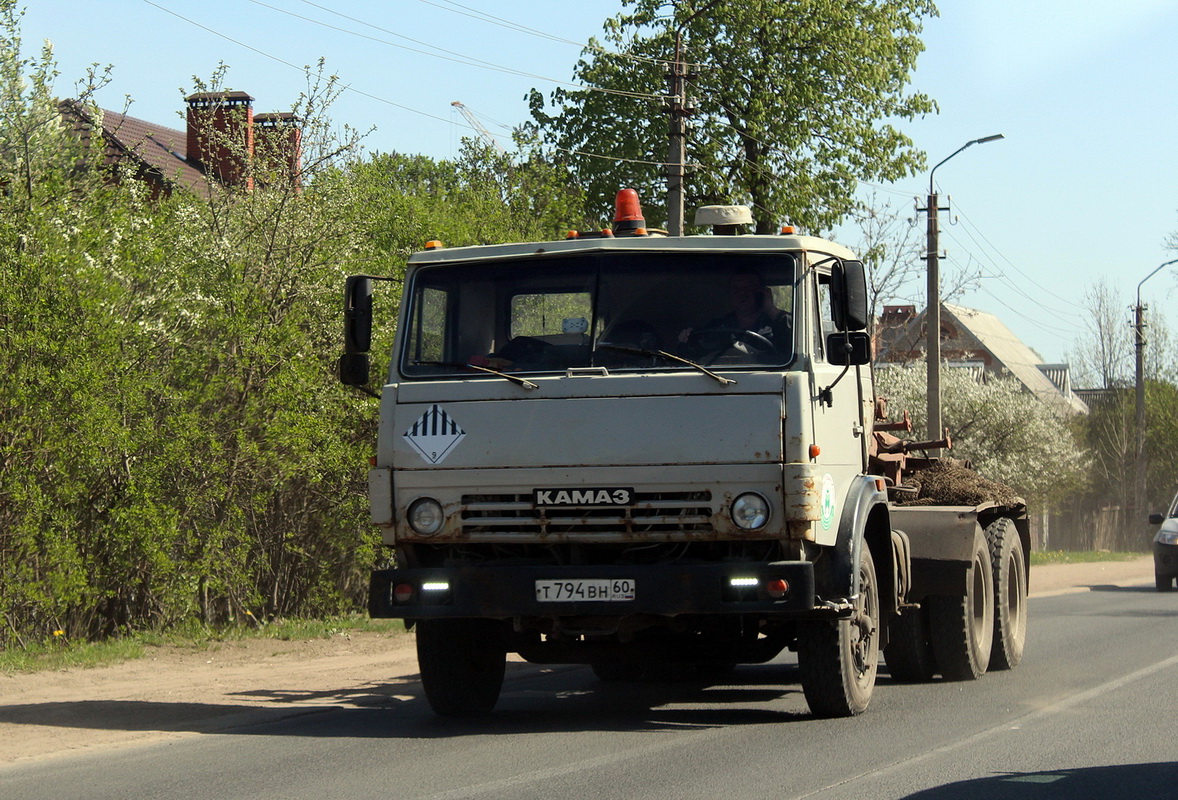 Псковская область, № Т 794 ВН 60 — КамАЗ-53213