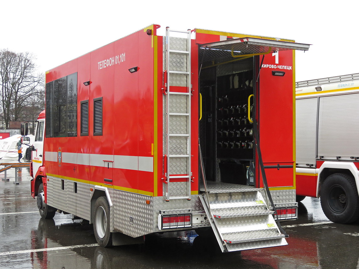 Кировская область, № В 611 ХР 43 — КамАЗ-4308-G5(69)