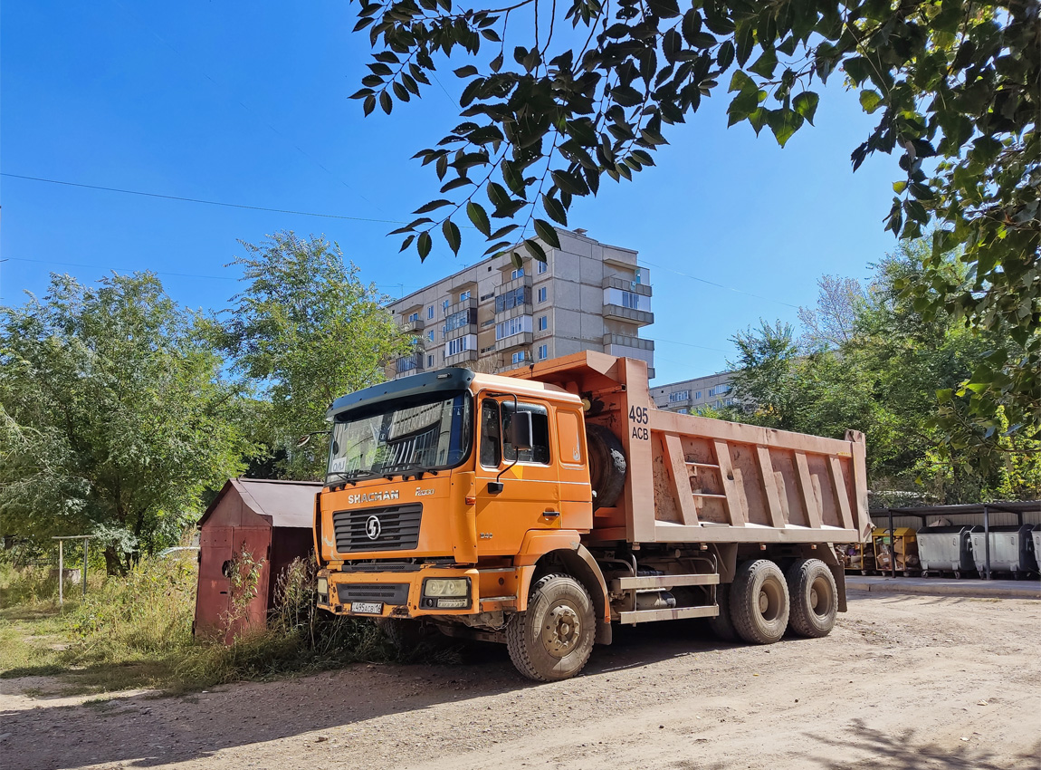 Восточно-Казахстанская область, № 495 ACB 16 — Shaanxi Shacman F2000 SX325x