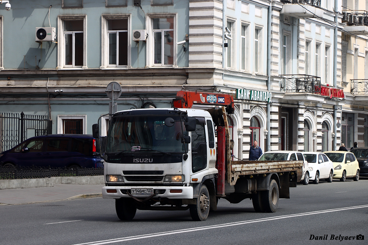 Приморский край, № У 146 МС 125 — Isuzu Forward (общая модель)