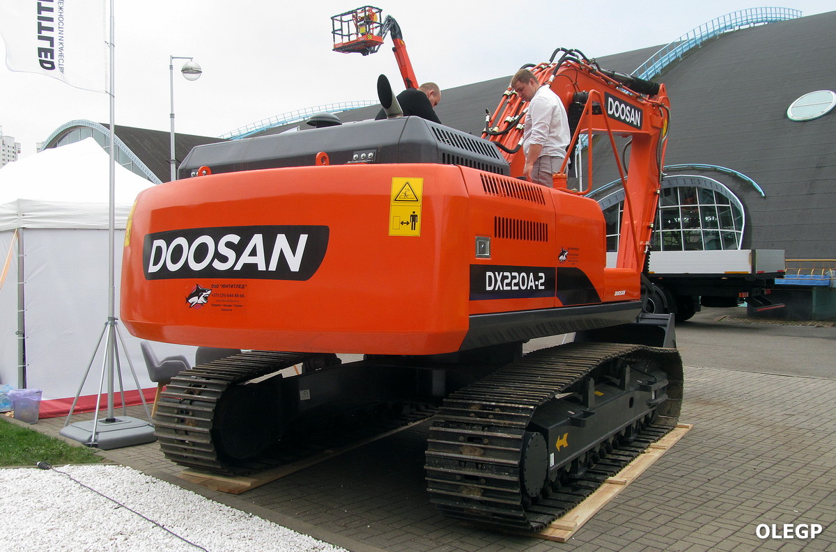 Минск, № (BY-7) Б/Н СТ 0496 — Develon (Doosan) (общая модель); Минск — Новая спецтехника; Минск — Выставка "Будпрагрэс-2025"