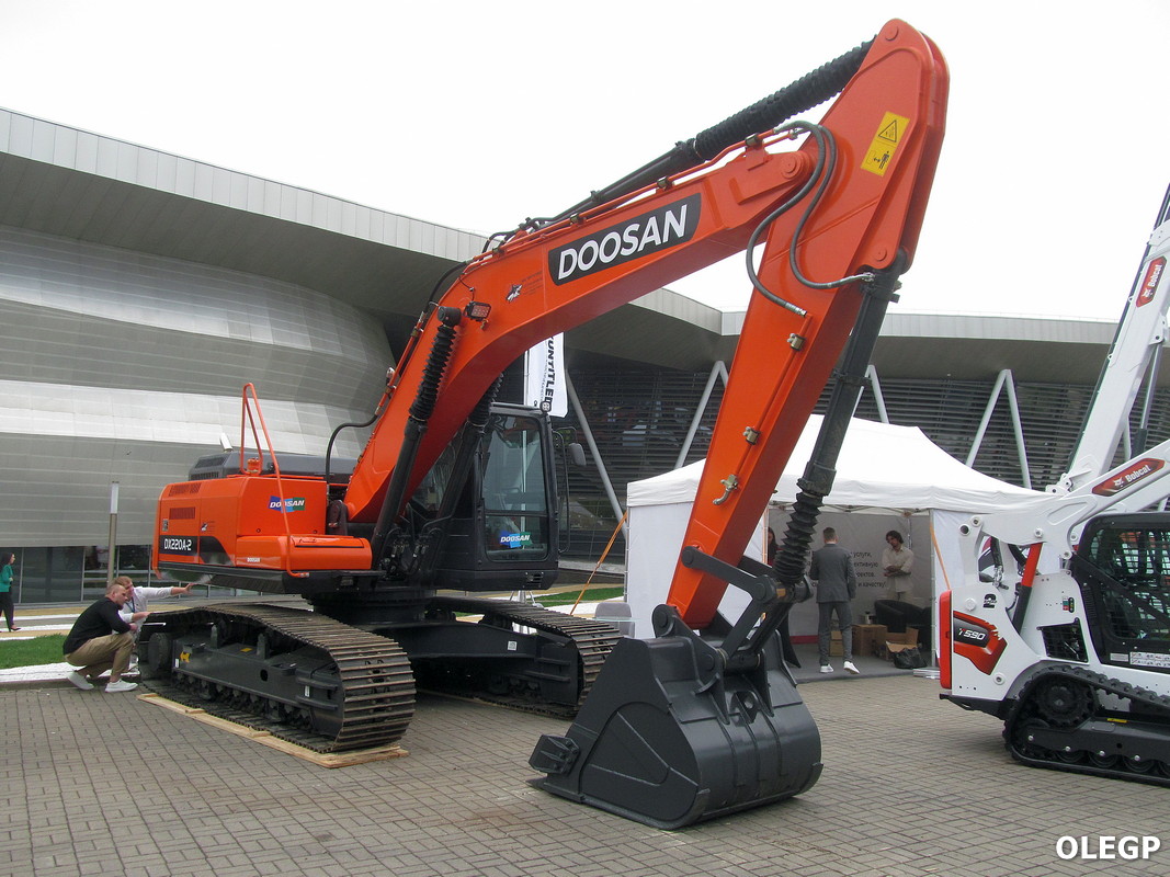 Минск, № (BY-7) Б/Н СТ 0496 — Develon (Doosan) (общая модель); Минск — Новая спецтехника; Минск — Выставка "Будпрагрэс-2025"
