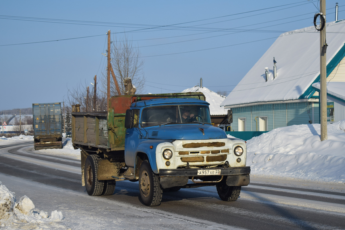 Алтайский край, № А 957 ХЕ 22 — ЗИЛ-495710