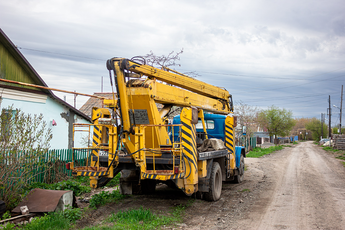 Свердловская область, № Х 223 МХ 96 — ЗИЛ-431412 (УАМЗ)
