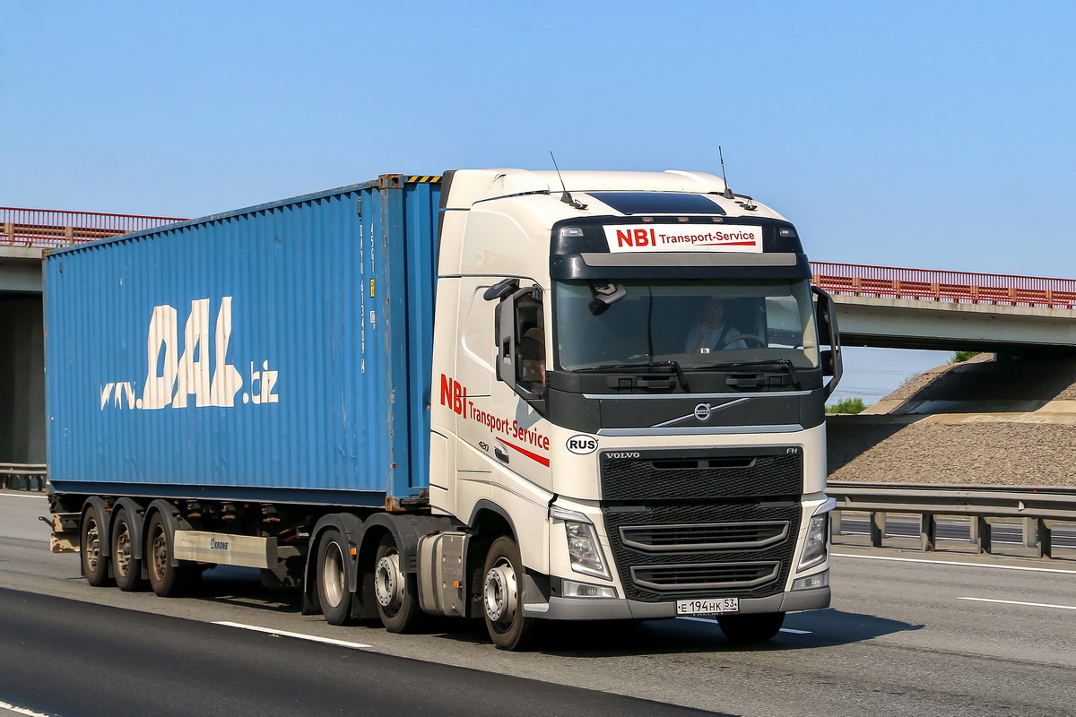 Новгородская область, № Е 194 НК 53 — Volvo ('2012) FH.420