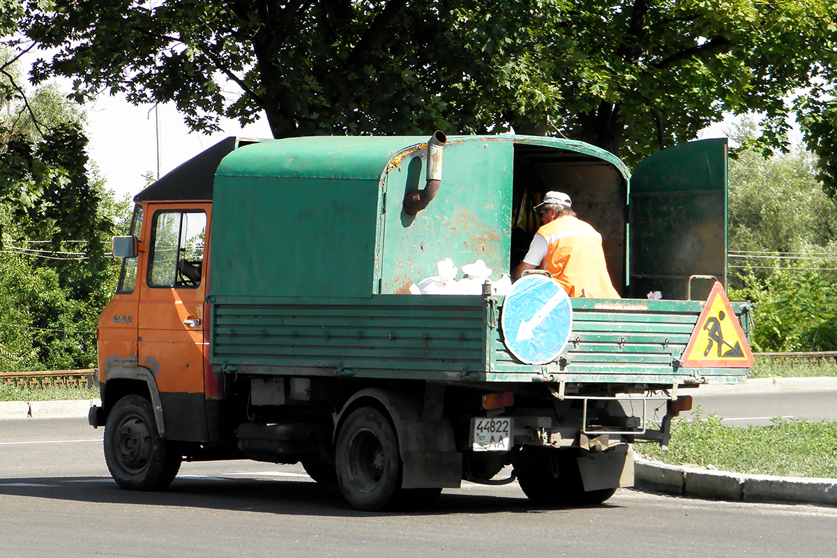 Днепропетровская область, № 448-22 АА — Mercedes-Benz T2 ('1967) 508