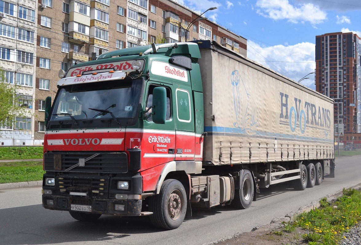 Удмуртия, № У 902 ЕО 18 — Volvo ('1993) FH12.380