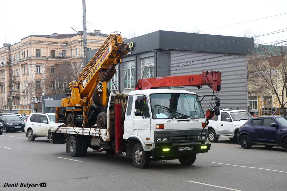 Приморский край, № К 697 КН 125 — Nissan Diesel (общая модель)