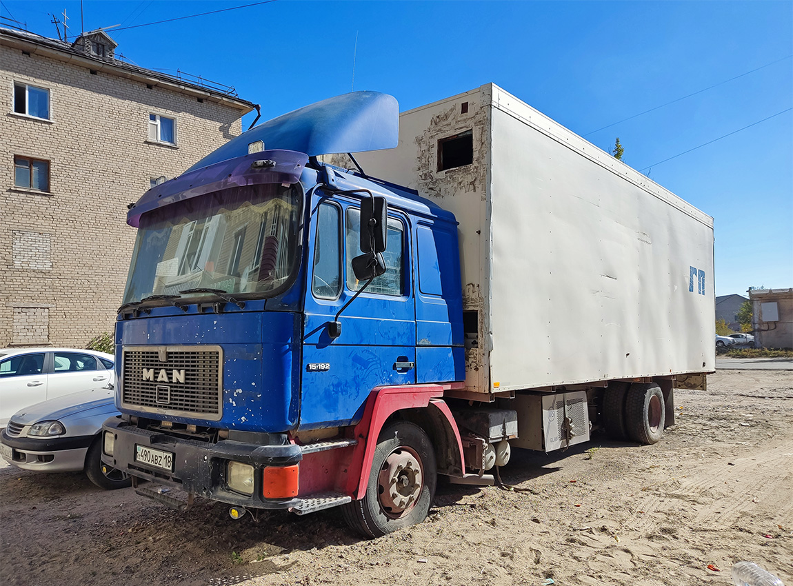 Абайская область, № 490 ABZ 18 — MAN M90 (общая модель)
