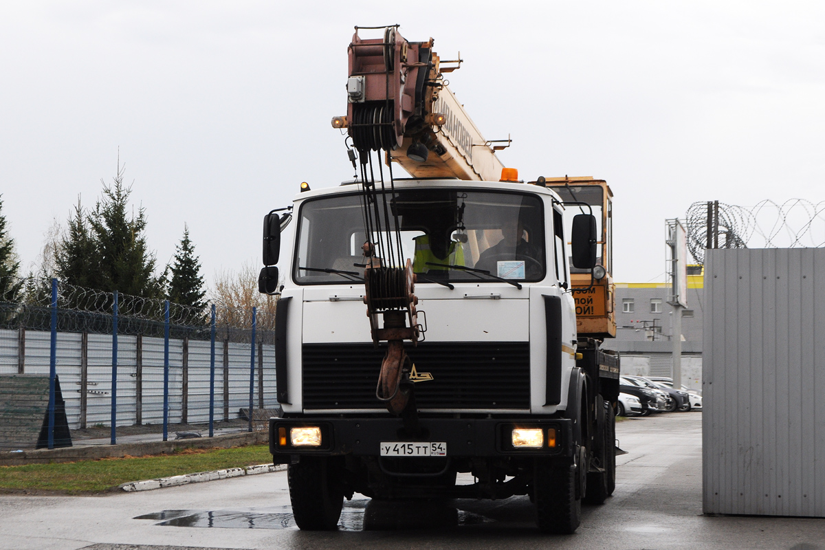 Новосибирская область, № У 415 ТТ 54 — МАЗ-6303A3