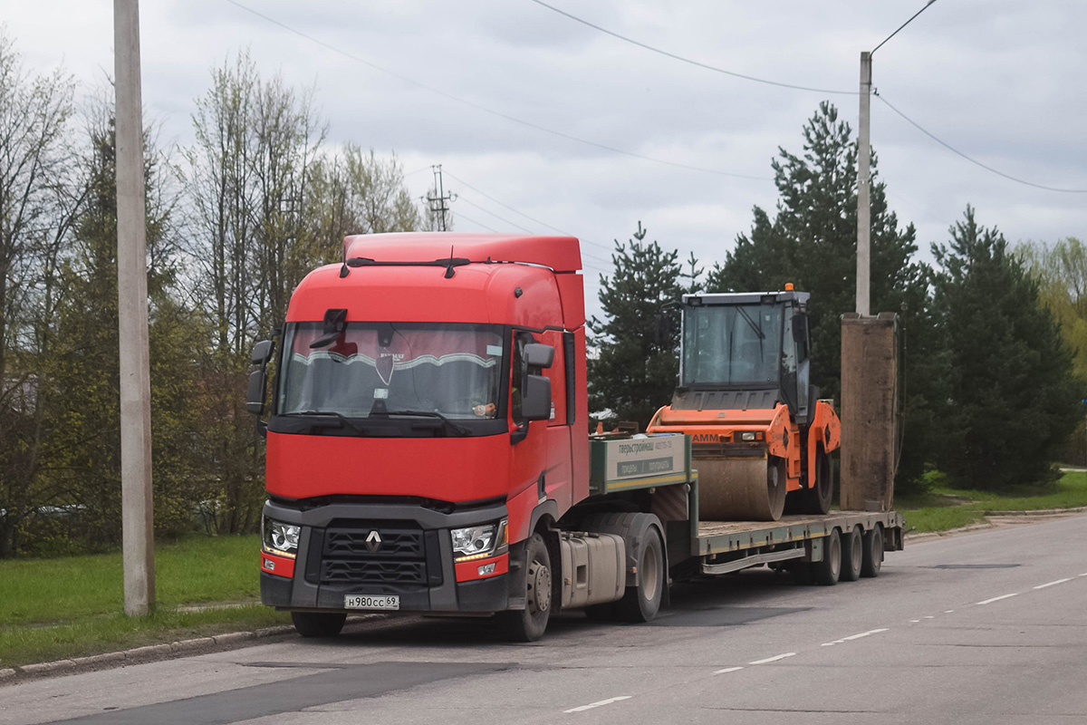 Тверская область, № Н 980 СС 69 — Renault T-Series ('2013)