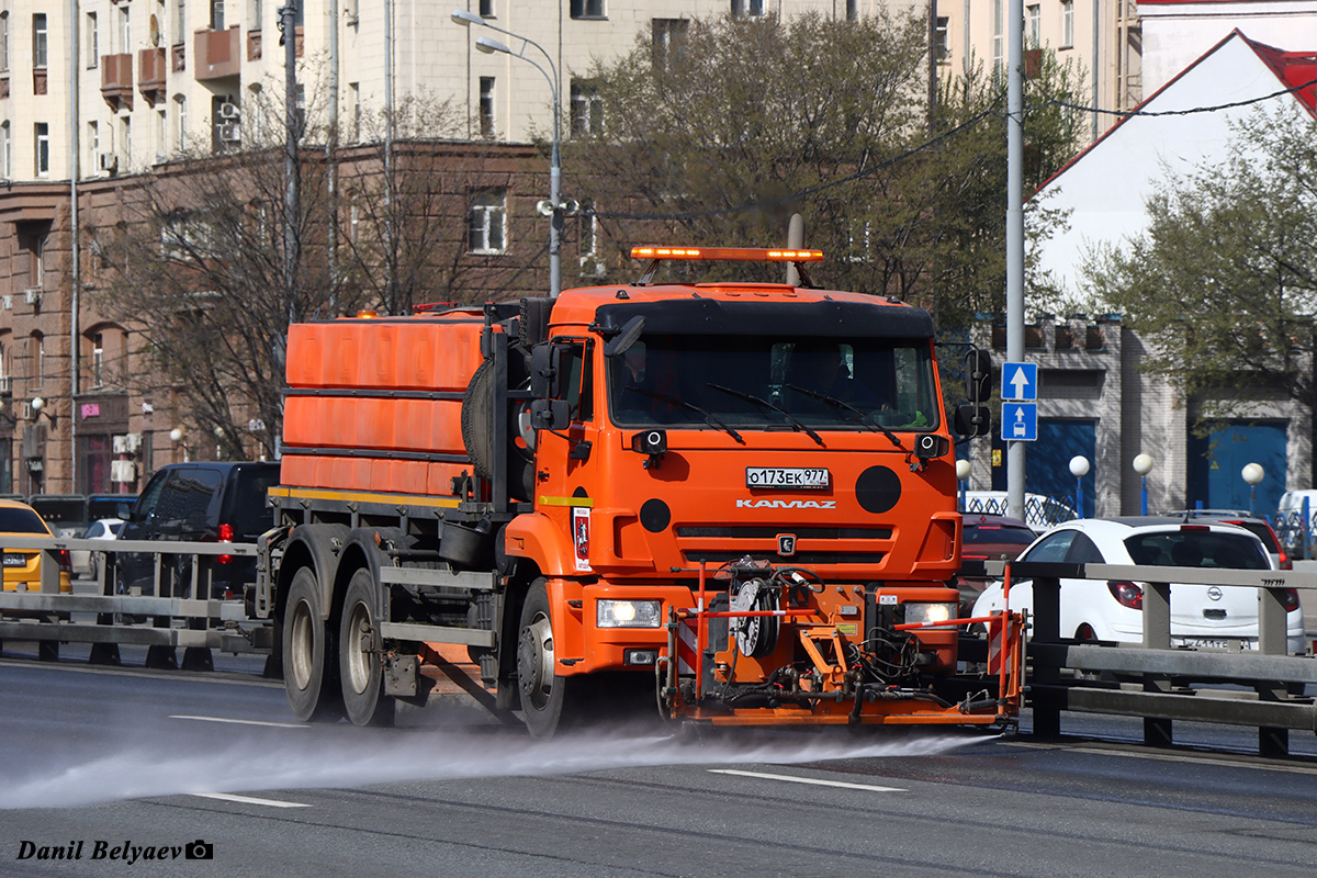 Москва, № О 173 ЕК 977 — КамАЗ-65115-A5(48)