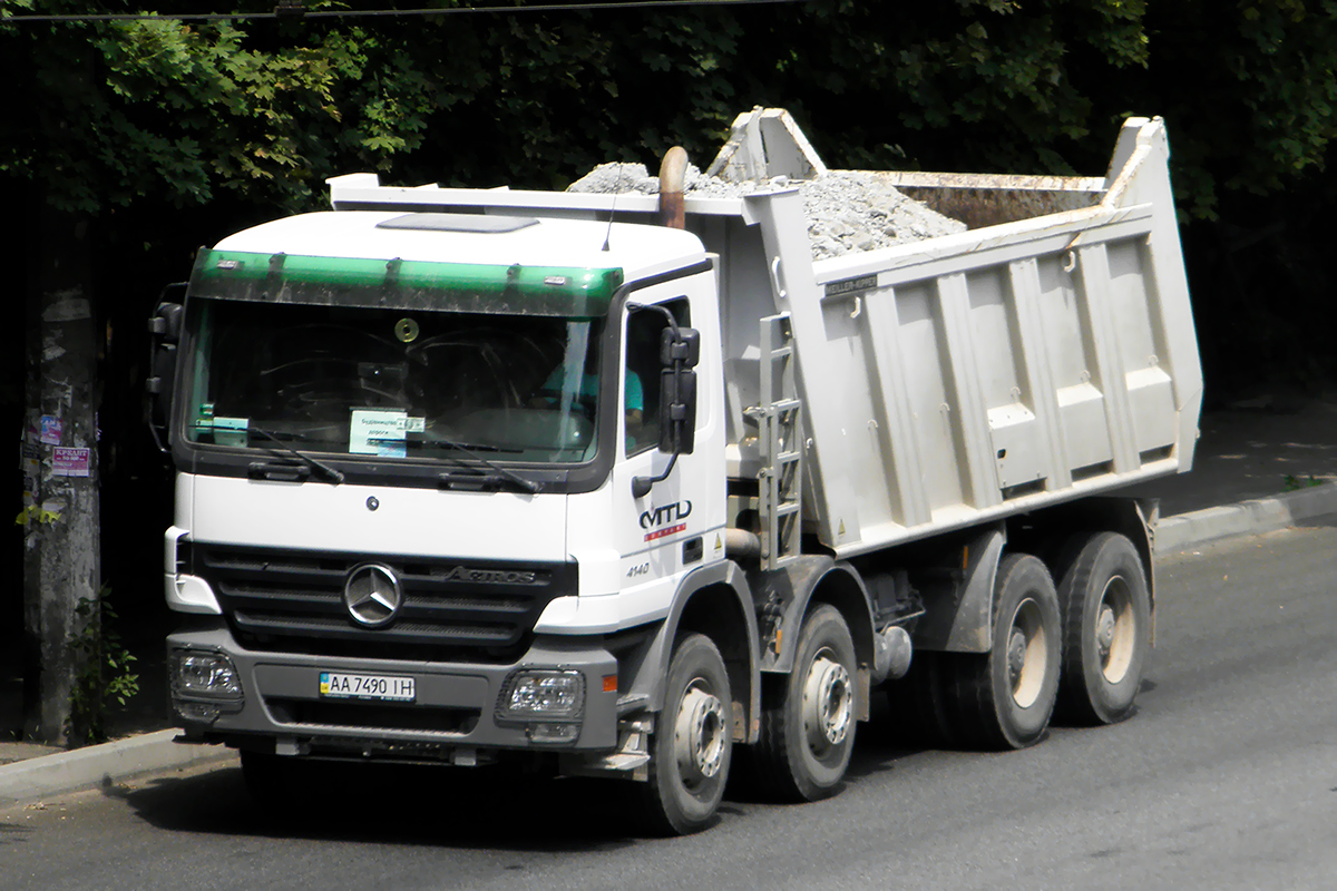 Киев, № АА 7490 ІН — Mercedes-Benz Actros ('2003) 4140
