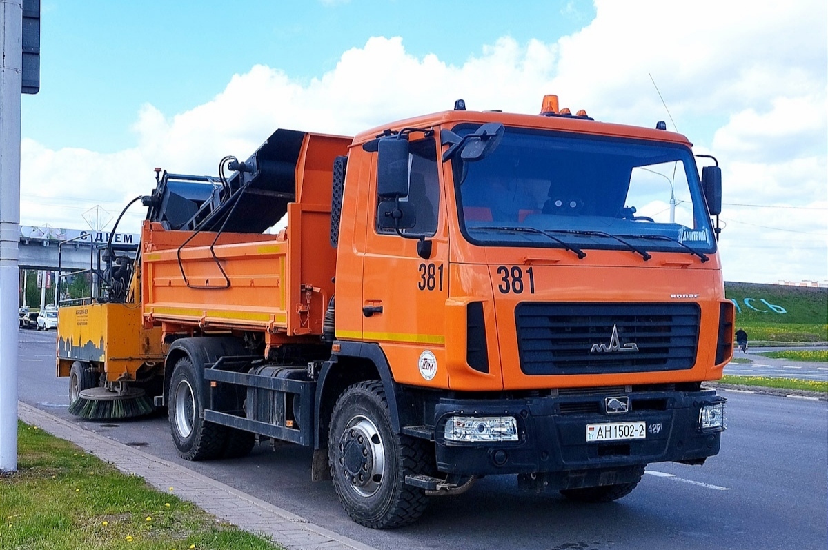 Витебская область, № 381 — МАЗ-555026-4585-000