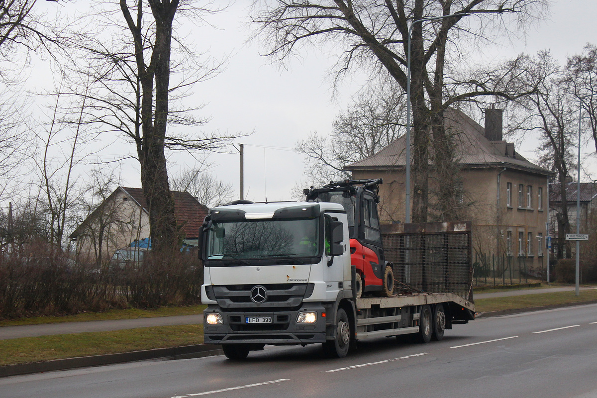 Литва, № LFO 398 — Mercedes-Benz Actros ('2009) 2532