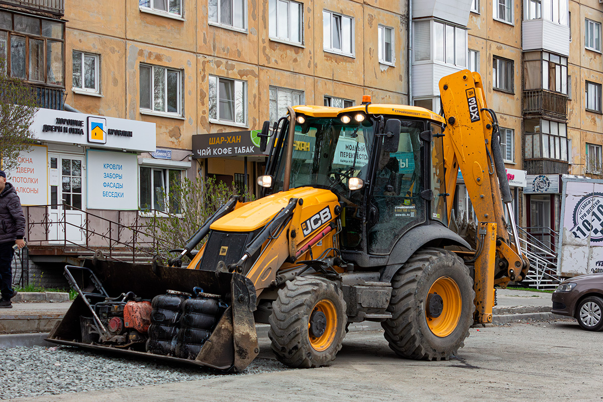 Свердловская область, № 0365 ЕЕ 66 — JCB 3CX