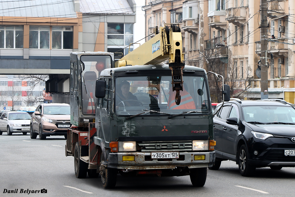 Приморский край, № У 305 ХТ 125 — Mitsubishi Fuso Fighter