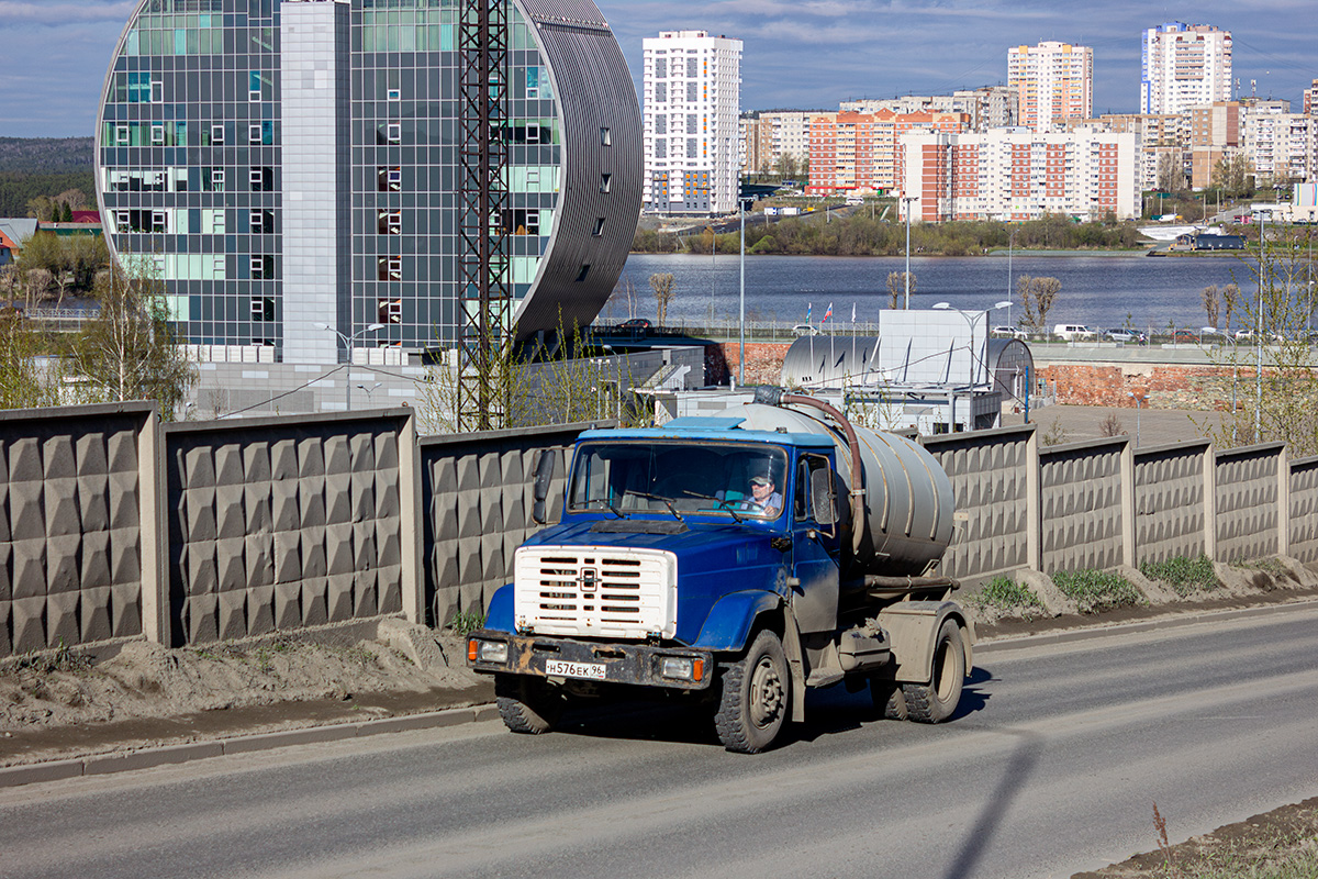 Свердловская область, № Н 576 ЕК 96 — ЗИЛ-433362