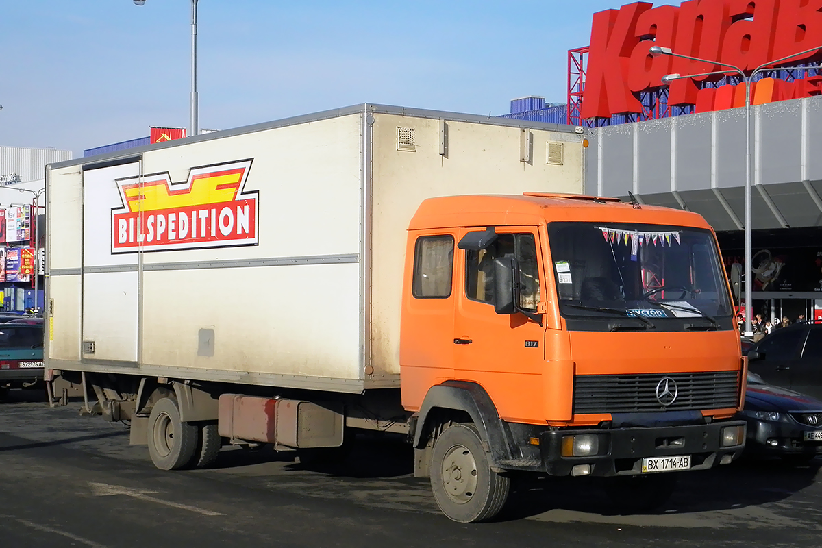 Хмельницкая область, № ВХ 1714 АВ — Mercedes-Benz LK 817
