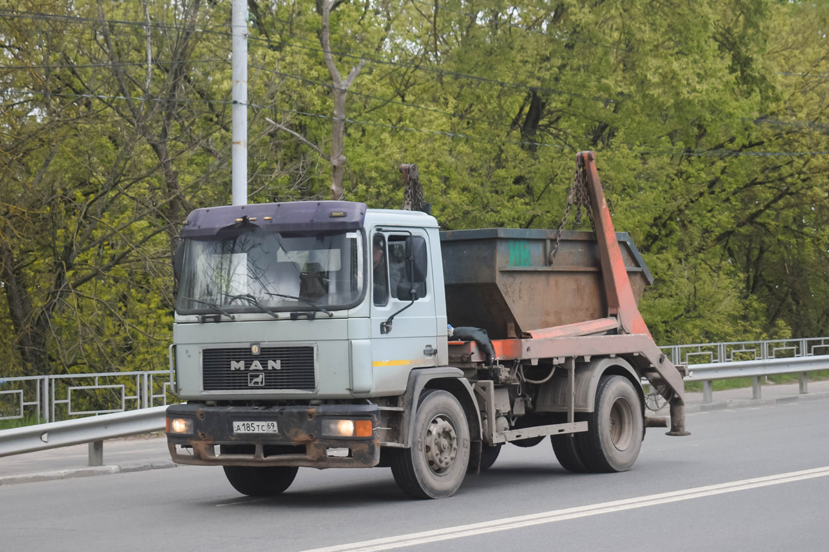 Тверская область, № А 185 ТС 69 — MAN F2000 18.xxx (общая)