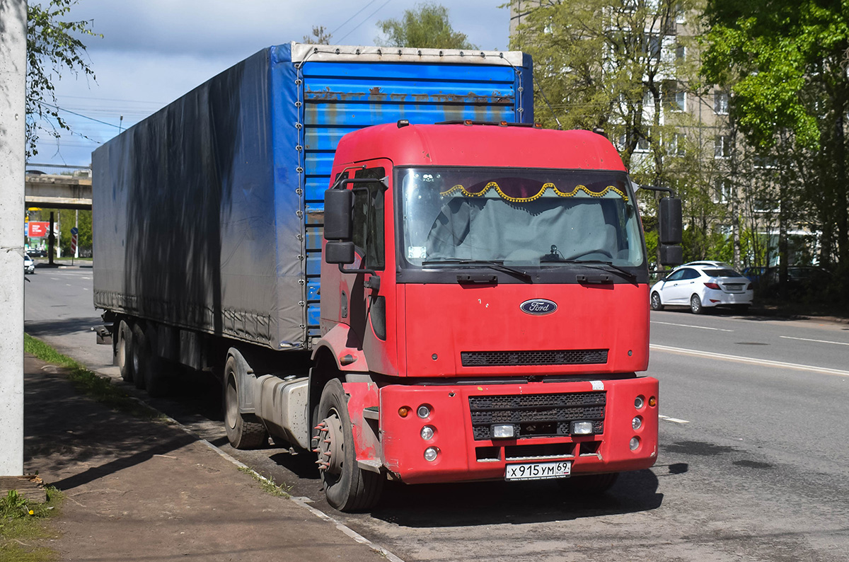 Тверская область, № Х 915 УМ 69 — Ford Cargo ('2003) 1830T