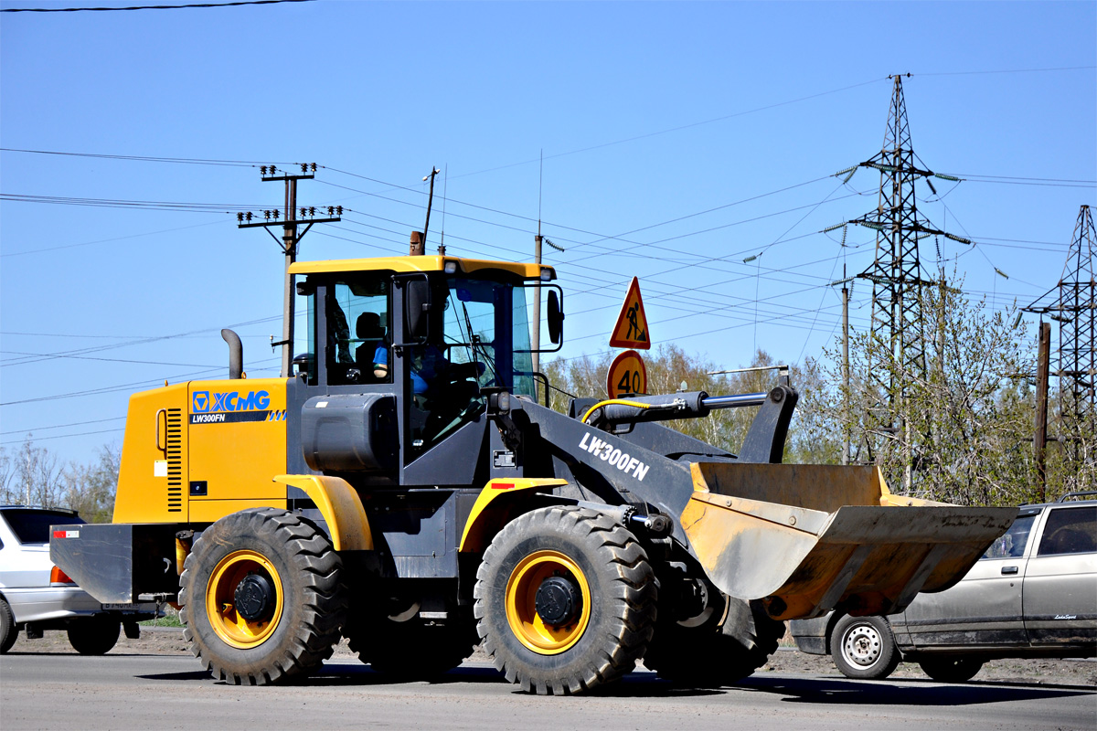 Алтайский край, № 0692 АХ 22 — XCMG LW300 (общая модель)
