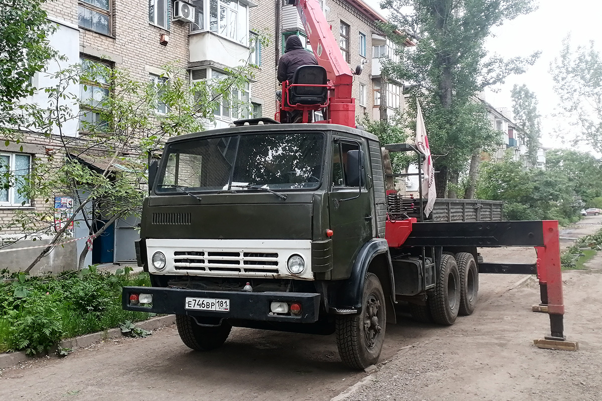 Луганская область, № Е 746 ВР 181 — КамАЗ-5320