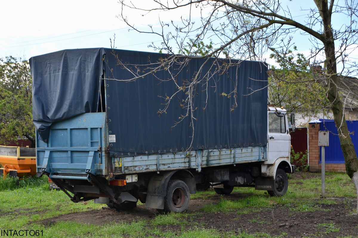 Краснодарский край, № М 756 ВТ 123 — Mercedes-Benz LP (общая модель)