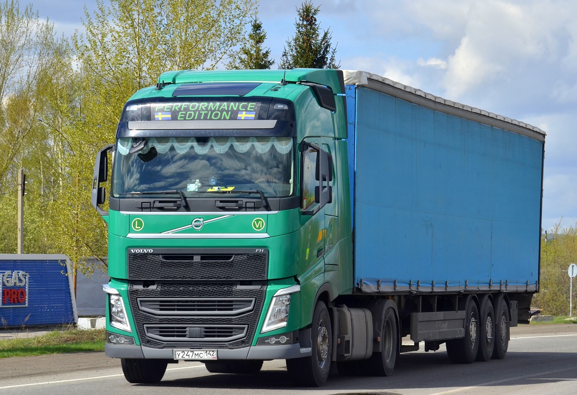 Кемеровская область, № У 247 МС 142 — Volvo ('2012) FH.460