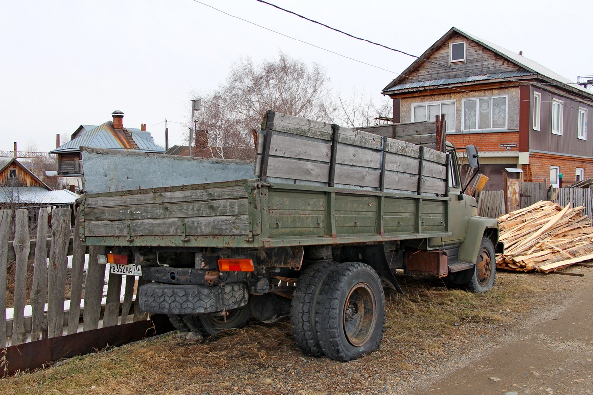 Томская область, № В 352 НА 70 — ГАЗ-33073