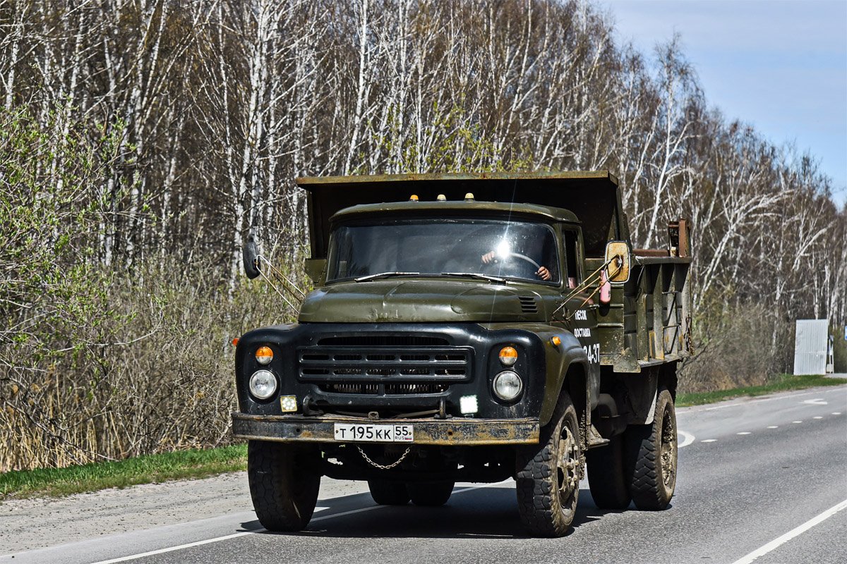 Тюменская область, № Т 195 КК 55 — ЗИЛ-495810