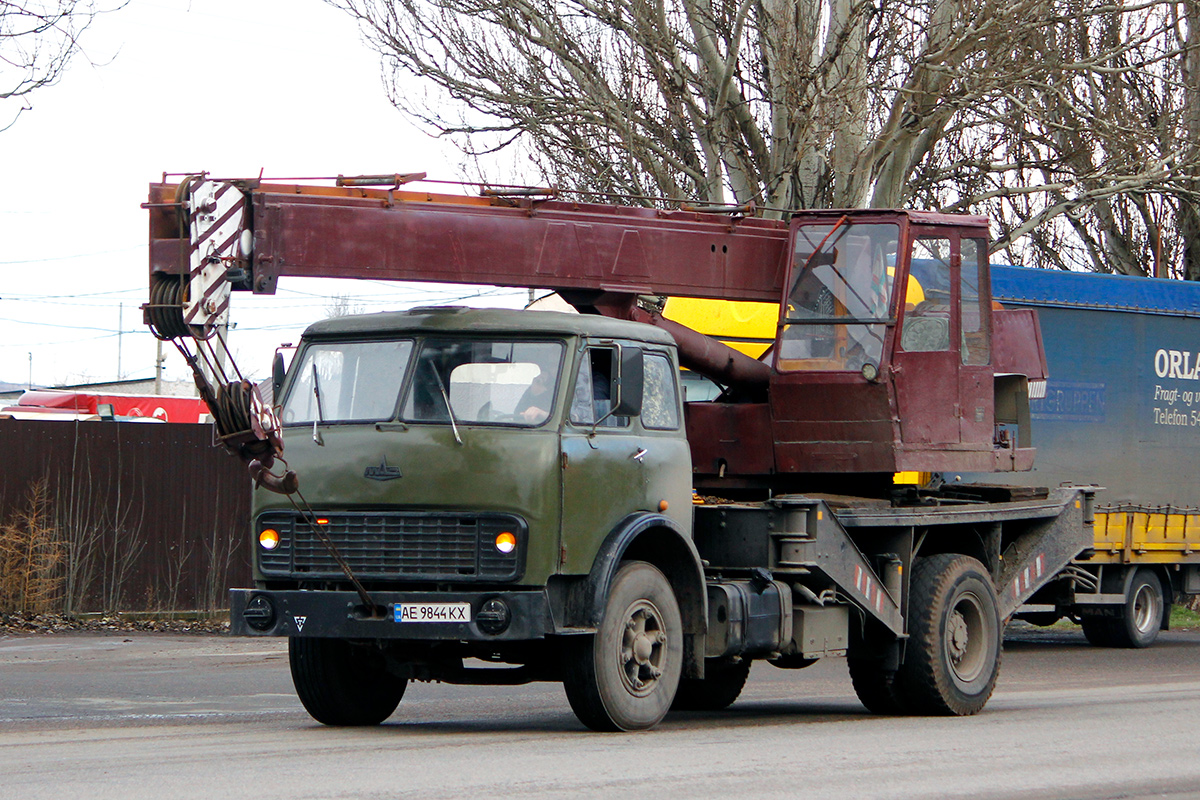 Днепропетровская область, № АЕ 9844 КХ — МАЗ-5334