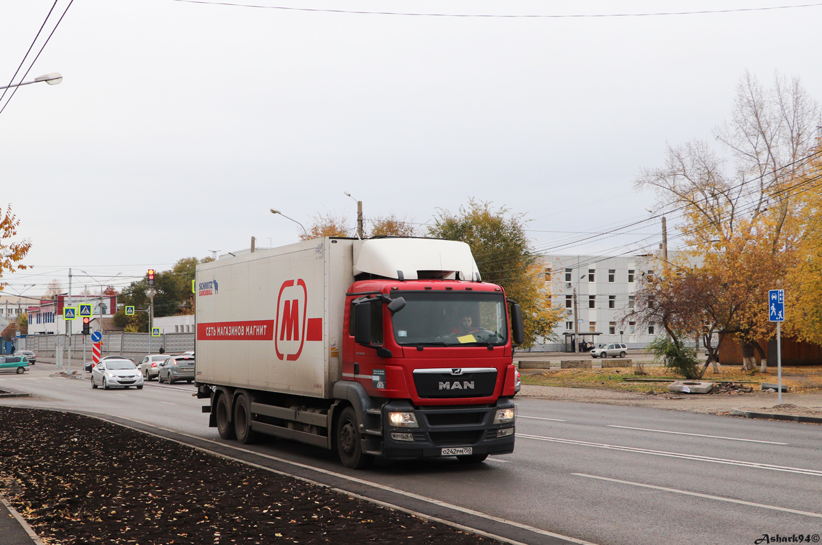 Кемеровская область, № О 242 РМ 750 — MAN TGS 28.360