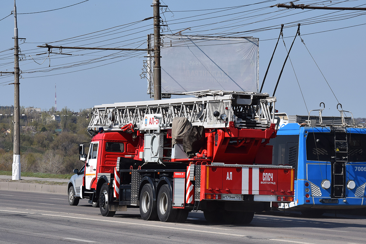 Волгоградская область, № М 179 ММ 134 — КамАЗ-65115-A4(23)