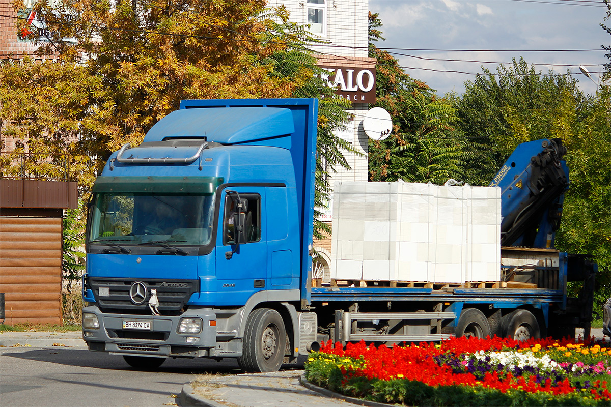 Одесская область, № ВН 8374 СА — Mercedes-Benz Actros ('2003) 2546