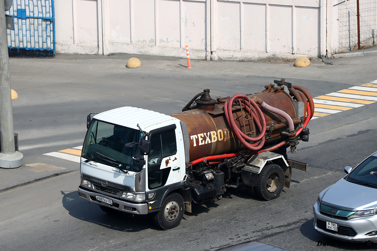 Приморский край, № У 687 ХА 125 — Hino Ranger