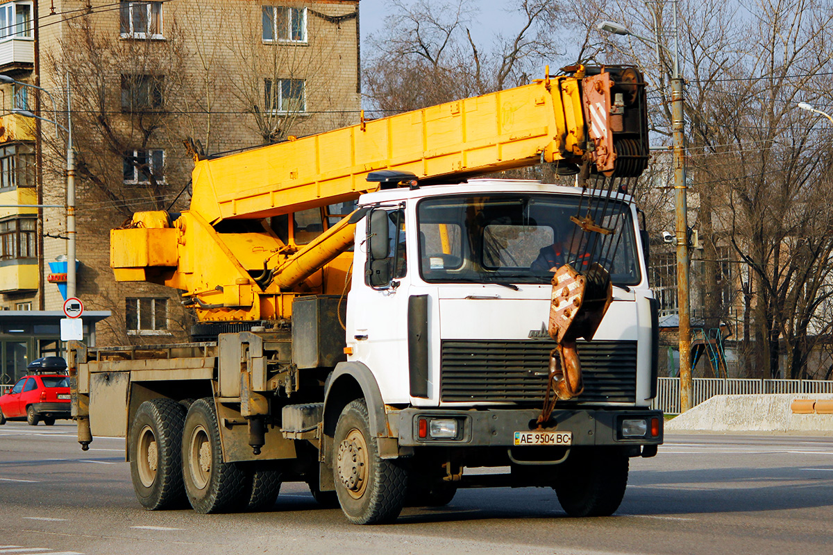Днепропетровская область, № АЕ 9504 ВС — МАЗ-630303