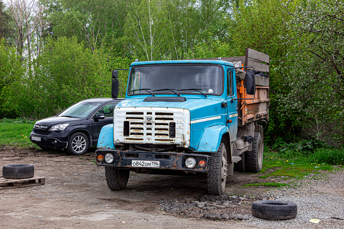 Свердловская область, № О 842 ОМ 196 — ЗИЛ-494560