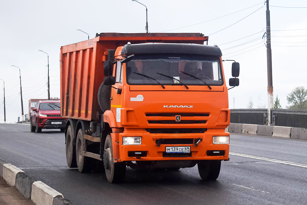 Тверская область, № М 139 СЕ 69 — КамАЗ-6520-43