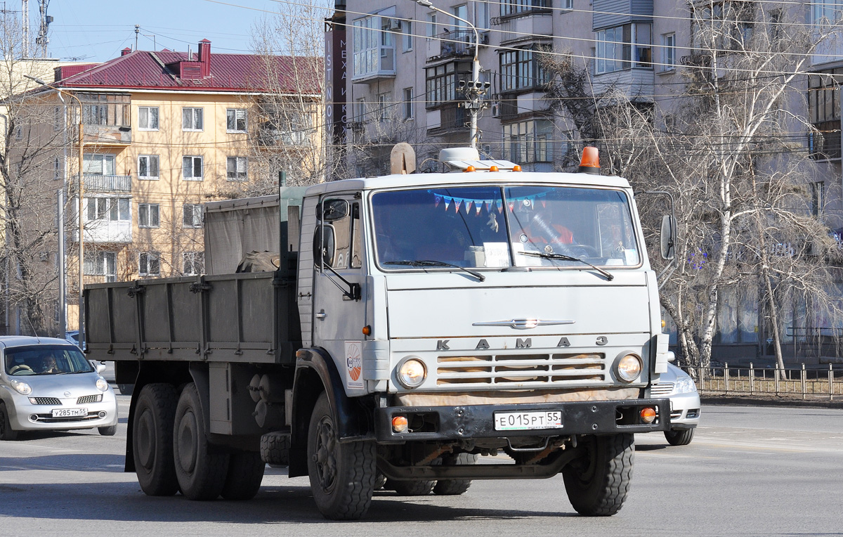 Омская область, № Е 015 РТ 55 — КамАЗ-53212