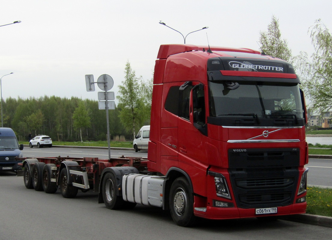 Санкт-Петербург, № С 061 УХ 198 — Volvo ('2012) FH.460