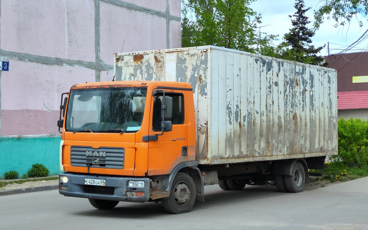 Тверская область, № С 428 ОА 69 — MAN TGL 12.180