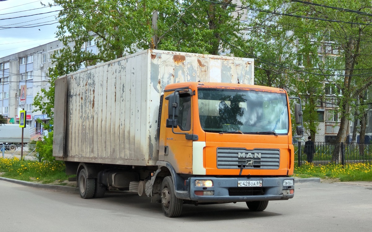 Тверская область, № С 428 ОА 69 — MAN TGL 12.180