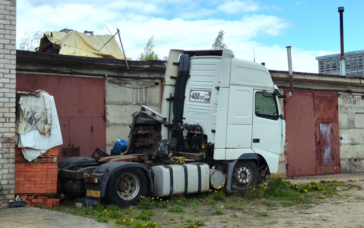 Тверская область, № Т 488 ОУ 69 — Volvo ('2002) FH12.460