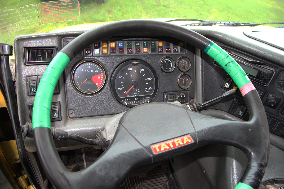 Рязанская область, № О 587 НТ 62 — Tatra 163 Jamal