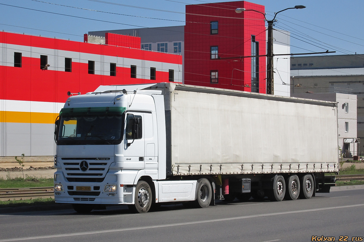 Киргизия, № KGBH 0696 — Mercedes-Benz Actros ('2003) 1848