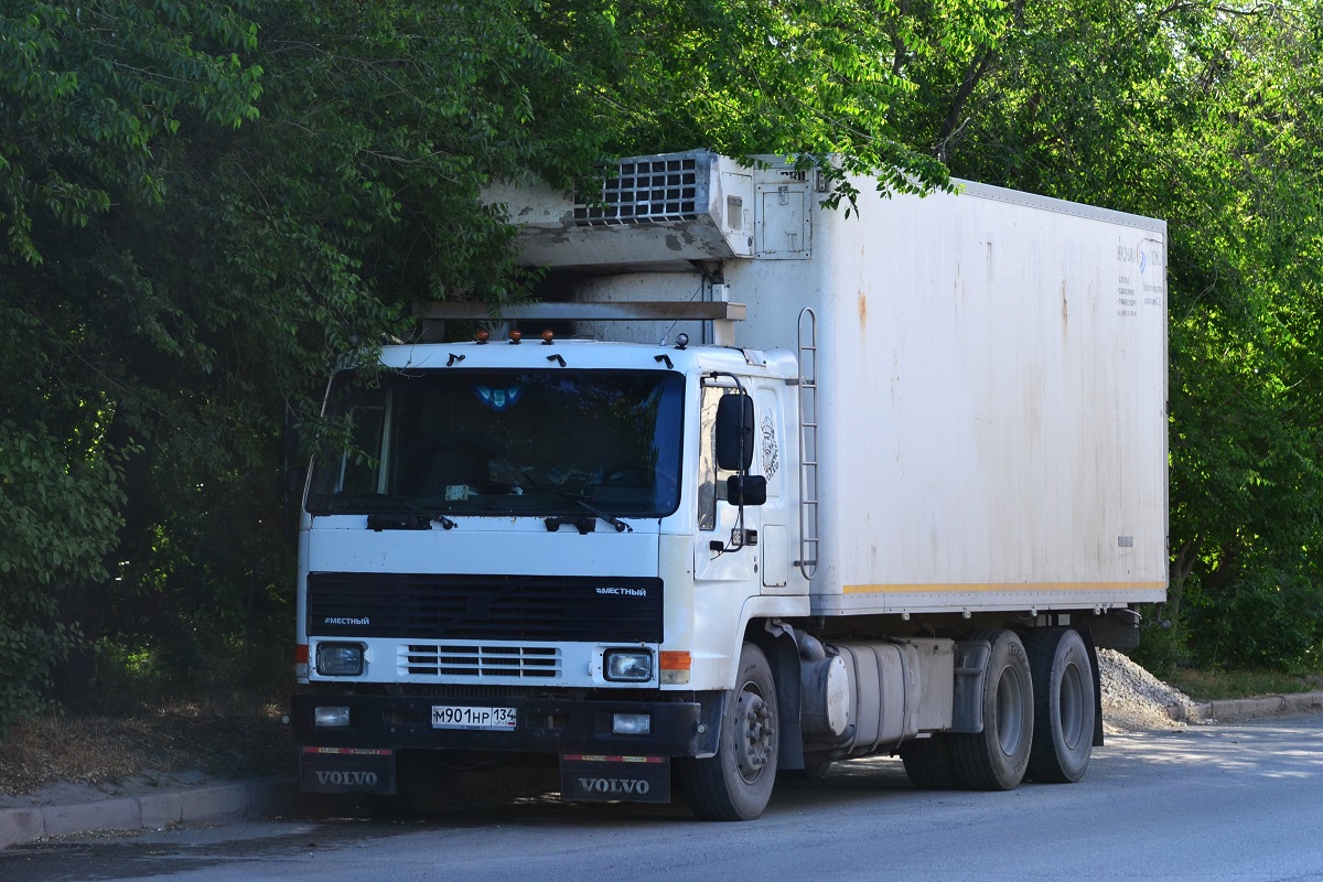 Волгоградская область, № М 901 НР 134 — Volvo FL10