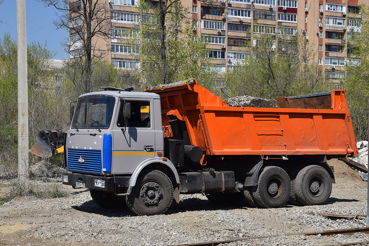 Волгоградская область, № О 997 КТ 134 — МАЗ-551605
