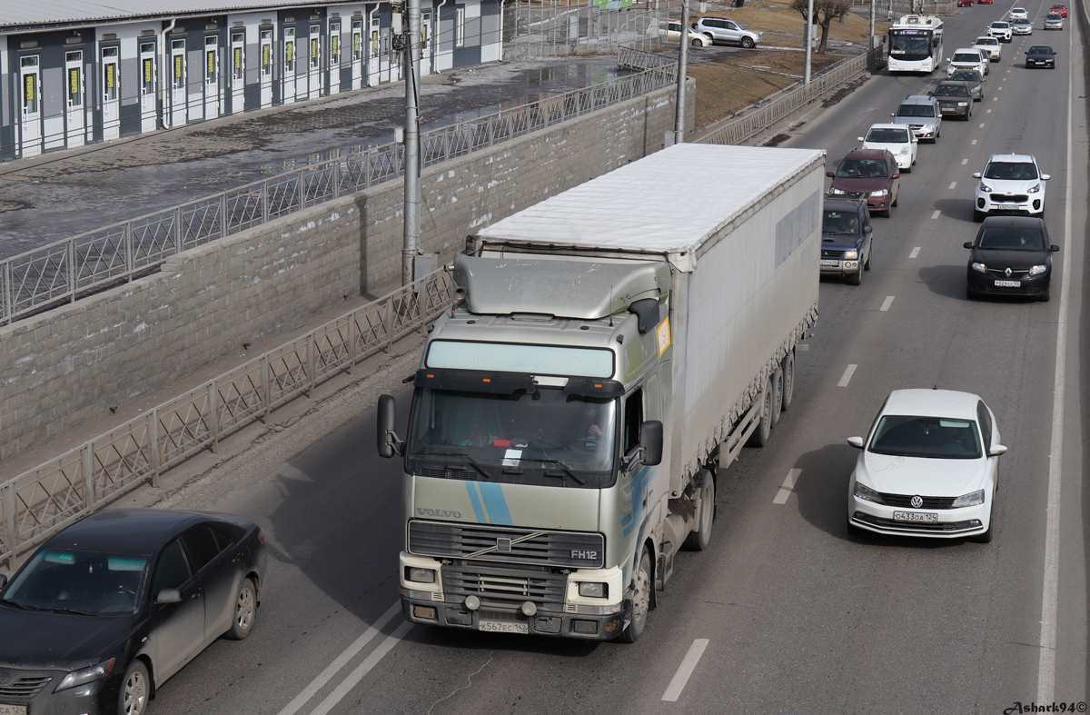 Кемеровская область, № К 567 ЕС 142 — Volvo ('1993) FH-Series