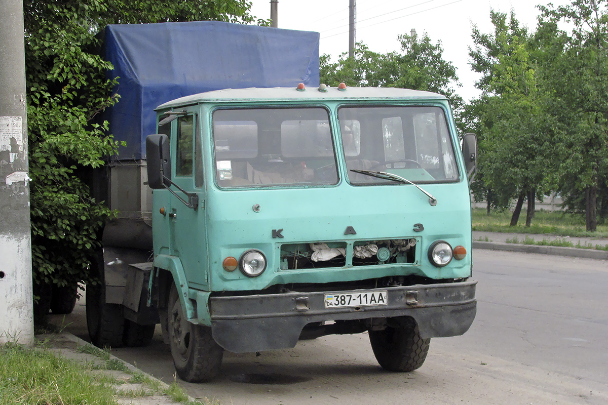Днепропетровская область, № 387-11 АА — КАЗ-608В